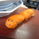 店主のお子さん製作の「みかん虫」[平成27年１月13(火)撮影]