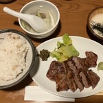 牛たん 荒  新宿西口店 - 牛タン定食大盛り