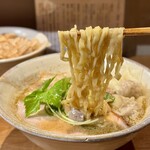 ジャパニーズ ラーメン 五感 - 