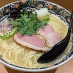 北千住煮干中華蕎麦 かれん - 料理写真:鱈白湯蕎麦