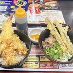 資さんうどん - 料理写真: