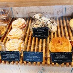 ヨシヒロ イケダ - 