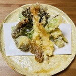 手打蕎麦 こより - 天ぷら盛り合わせ