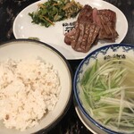 牛タン焼専門店 司 - 牛タン定食（3枚6切）¥2,570-