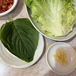 韓国家庭料理 焼肉三富 - 