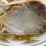 ラーメン もっけだの - 『ラーメン 朝食セット(ライス大盛・野菜マシマシ・背脂普通・ニンニクあり)＋A賞特典』の豚