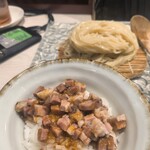 柳麺 呉田 - オニオンチャーシュー丼。