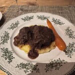 AVIS de VIN FORT - 牛肉頬肉赤ワイン煮込み