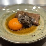 USHIGORO S. SHINJUKU - 黒トリュフとザブトンのすき焼き