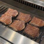 USHIGORO S. - 究極の黒タン　厚切り