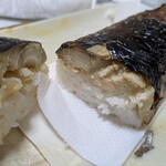 和泉家 吉之助 - 焼き鯖寿司（1790円）