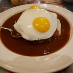 ALOHA TABLE Waikiki - 「神戸ビーフのプレミアム・ロコモコ」