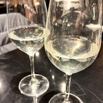 石臼挽蕎麦 三国家 - ワイングラスの日本酒