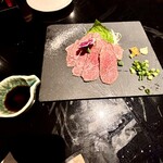 石臼挽蕎麦 三国家 - 和牛たたき