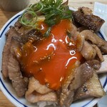 創作麺 ひとすじ - オレンジ色が鮮やかな卵黄