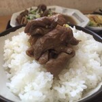 AS食堂 - もつ煮 オン ザ ライス