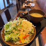 とろけるハンバーグ福よし - 