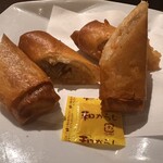 친탄탄 카이힌 마쿠하리 에키마에점 - 