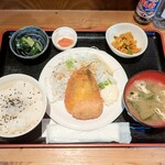 こなや - 前回のアジフライ＋一口チキンカツ
