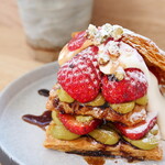 Day - 季節限定 苺のミルフィーユ（ドリンク込）（2500円）