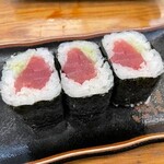 元祖ぶっち切り寿司 魚心 三宮店 - 