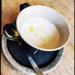 小さな料理店 森乃くじら荘 - 