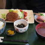 越前鮮魚店 - 「Aランチ 780円」、1/13(火)は 「デミグラスハンバーグ定食」