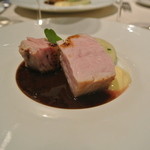 Astrance - イベリコ豚のトリュフソース　パルミジャーノのソース