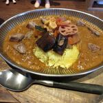 カレー屋ヌンクイ - マトンとキノコのキーマカレー(1400円)
