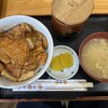 ぶた丼のとん田