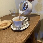 TEA ROOM Yuki Usagi - 