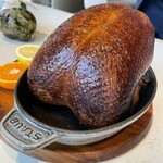 est - 美しく焼き上げられたメインの和歌山紀州鴨