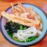 錦うどん - 料理写真:ちくわ天うどん