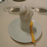 Astrance - チリペッパーとレモンのグラニテ