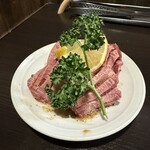 ヤキニク キナシ - 