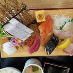 マルトモ水産 鮮魚市場 - お刺身定食  お刺身