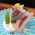 Iso Hachi - 鰤の蕪寿司