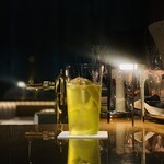 Bar S - ② スーズ（薬草リキュール）トニック割 x 2杯