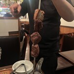 シュラスコ 肉寿司食べ放題 夜景肉バル サルーテジャポン - 