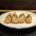 個室居酒屋厨房 はちまる - 【 山芋の短冊揚げ 】外はサクサク！中は、山芋のネバネバとした食感と磯の香りアクセント
