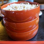 手打 神代そば - 割子そば（横から見たところ）