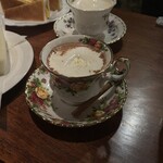 薔薇屋 - カフェ・カプチーノ