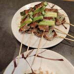 天下の焼鳥 信秀本店 - アスパラ巻き