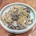 炭火焼肉 大将軍 - センマイ刺800円。相方さん、美味しかったそう。自分は見ためが苦手で食べられません