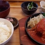 Ebisu Shokudou - チーズハンバーグ・トマトソース定食