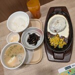 ガスト - 注文①：チーズONチーズINハンバーグならびに豚汁和食ドリンクバーセット