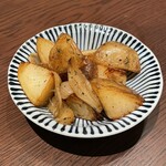 たん之助酒場 - リヨネーズポテト