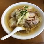 中華そば カリフォルニア - チャーシュウ肉わんたんそば白