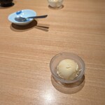 鮨やしろ - 食後のアイス