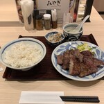牛タンと和牛焼き みやぎ  ペリエ千葉店 - 